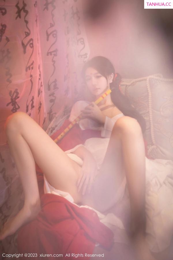   [XiuRen]高清写真图 2023.08.04 No.7192 幼幼 古装美腿第24张图片